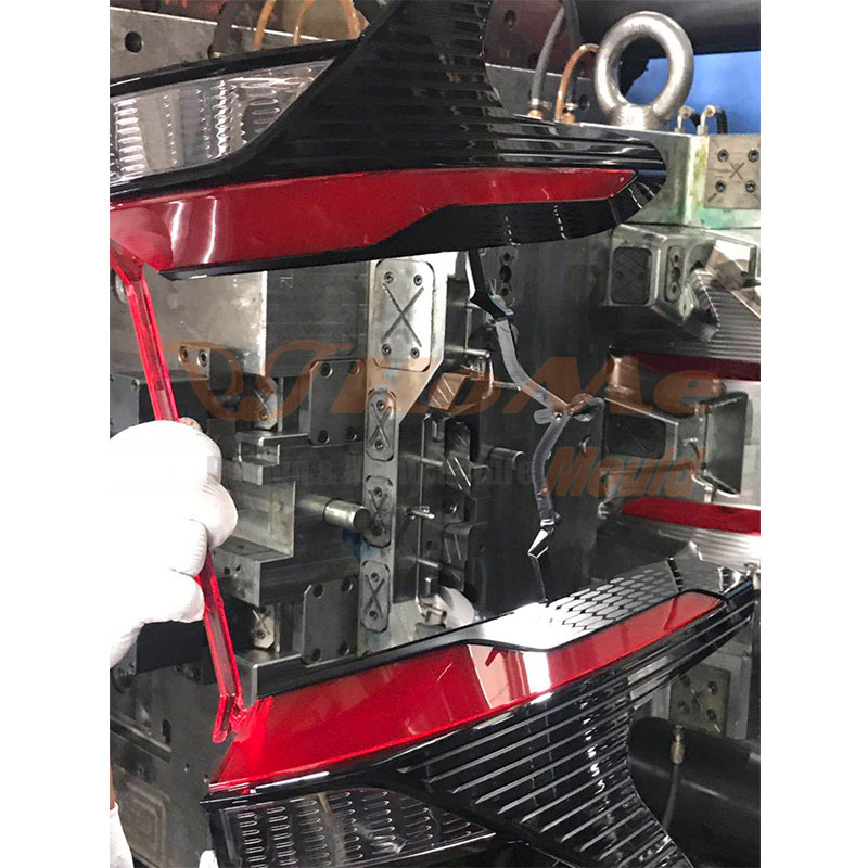Auto Lamp Mould